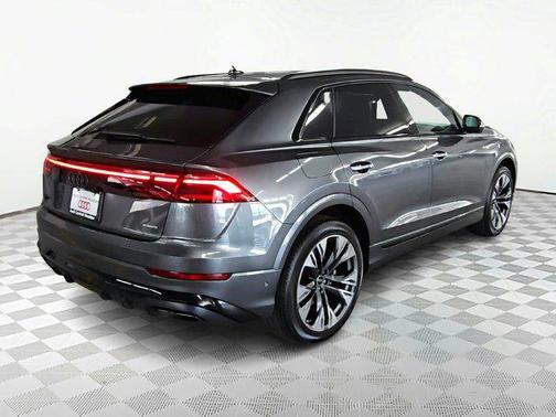 2025 Audi Q8 55 Premium Plus