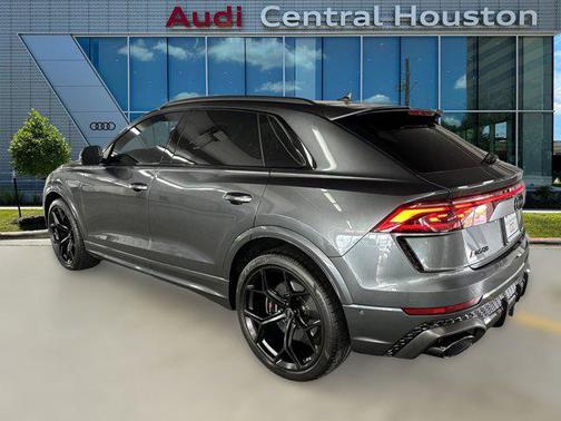 2025 Audi RS Q8 4.0T