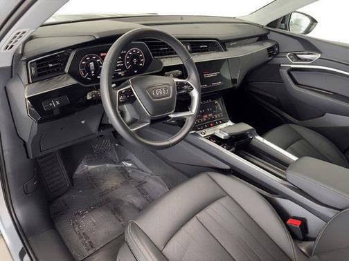 2023 Audi e-tron Premium Plus quattro
