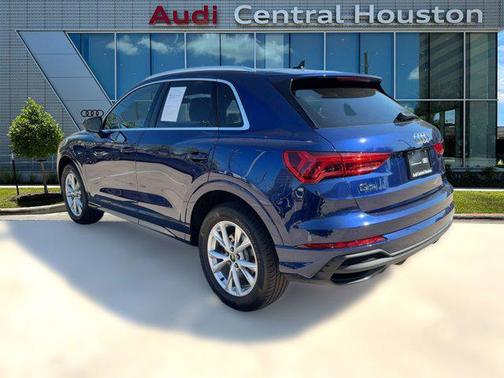 2024 Audi Q3 Premium 45 TFSI S line quattro Tiptronic