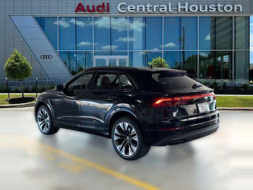 2024 Audi Q8 55 Premium