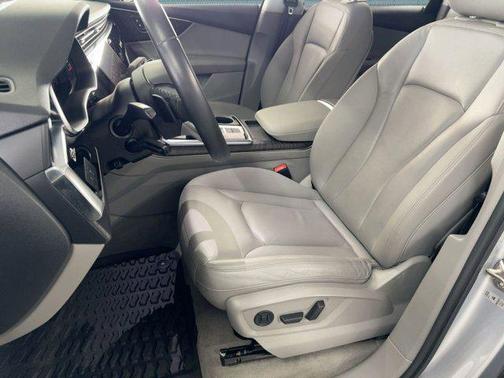 2021 Audi Q7 45 Premium