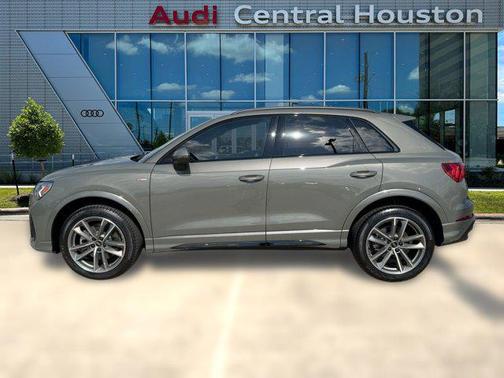 2025 Audi Q3 Premium 45 TFSI S line quattro Tiptronic