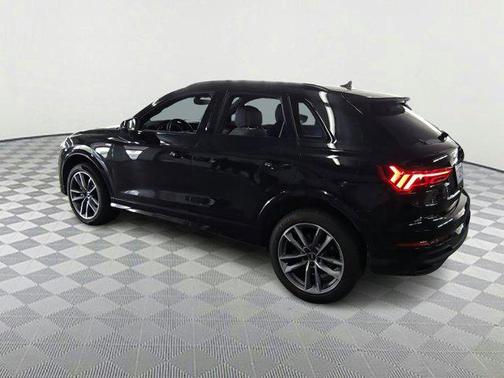 2023 Audi Q3 Premium Plus 45 TFSI S line quattro Tiptronic