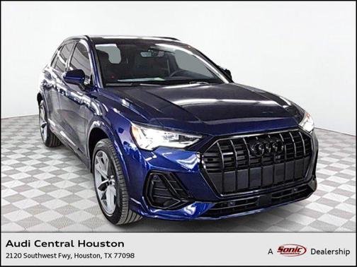 2025 Audi Q3 Premium 45 TFSI S line quattro Tiptronic