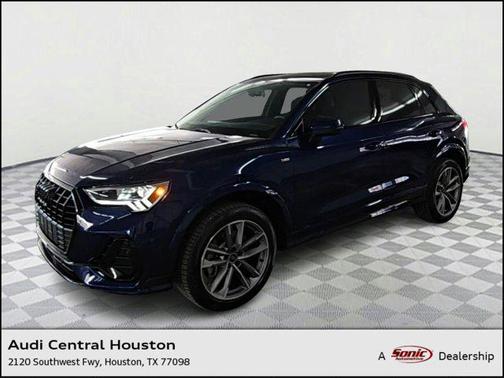2025 Audi Q3 Premium 45 TFSI S line quattro Tiptronic
