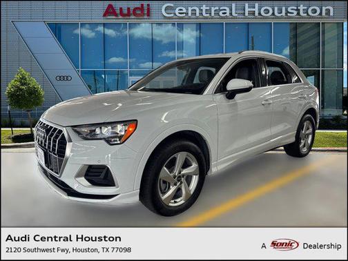 2022 Audi Q3 40 Premium