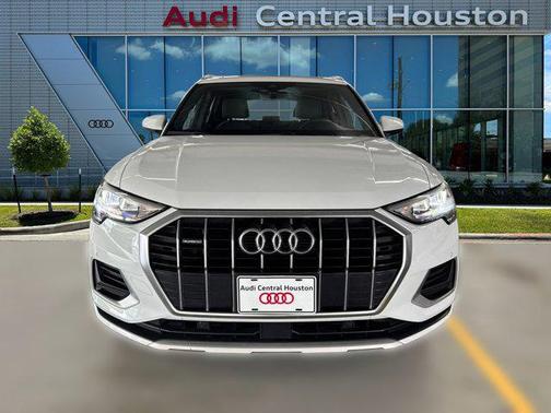 2022 Audi Q3 40 Premium