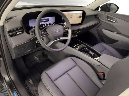 Daytona Gray Pearl Effect 2026 Audi Q3 TFSI quattro S tronic