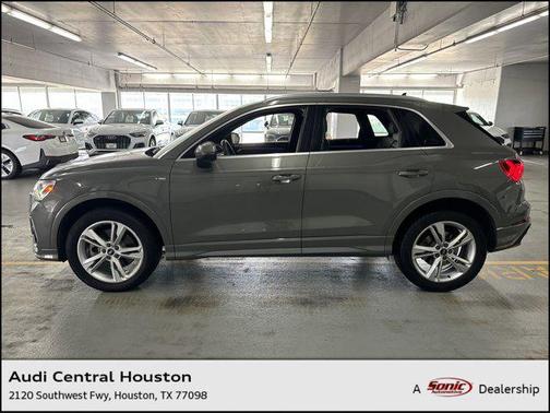 2022 Audi Q3 45 S line Premium Plus