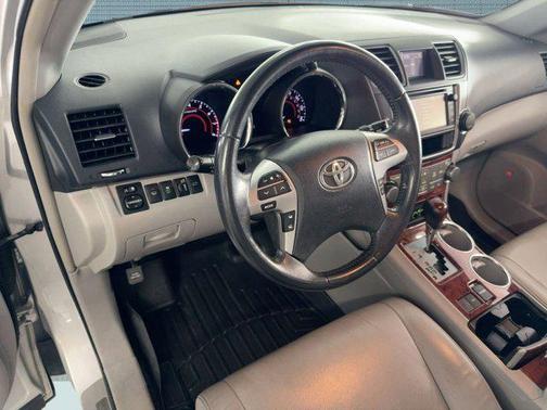 2013 Toyota Highlander Limited