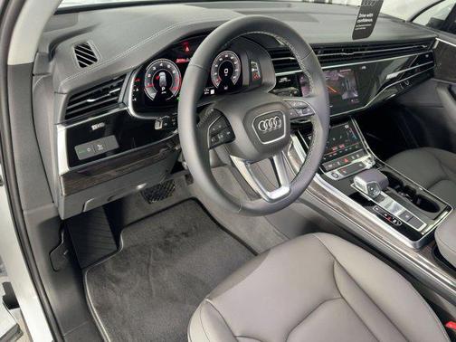 2026 Audi Q7 45 Premium