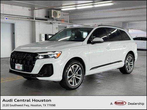 2026 Audi Q7 45 Premium