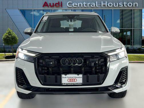 2026 Audi Q7 45 Premium