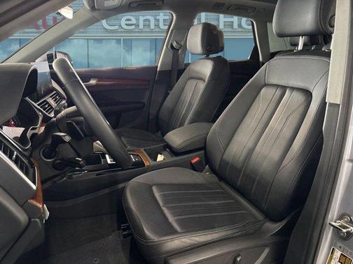 2023 Audi Q5 40 Premium