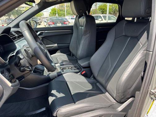 2024 Audi Q3 Premium 45 TFSI S line quattro Tiptronic