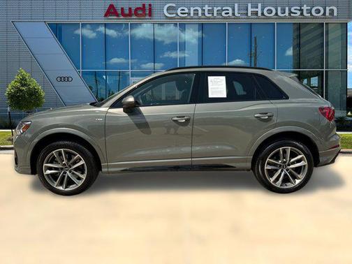 2024 Audi Q3 Premium 45 TFSI S line quattro Tiptronic