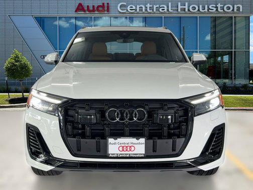 2026 Audi Q7 45 Premium