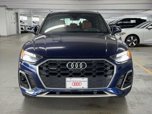 2022 Audi Q5 45 S line Premium Plus