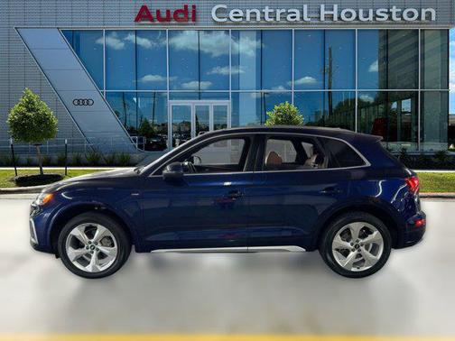 2022 Audi Q5 45 S line Premium Plus