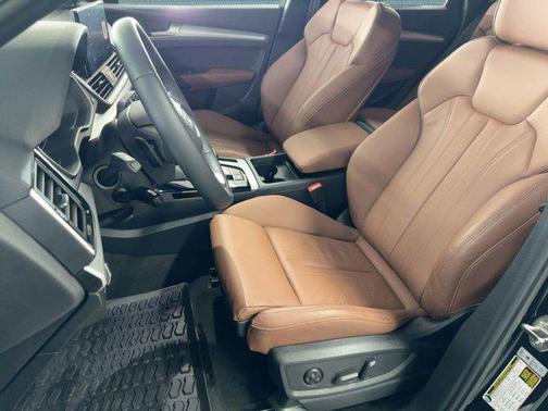 2025 Audi Q5 45 S line Premium