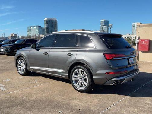 2026 Audi Q7 55 Premium Plus