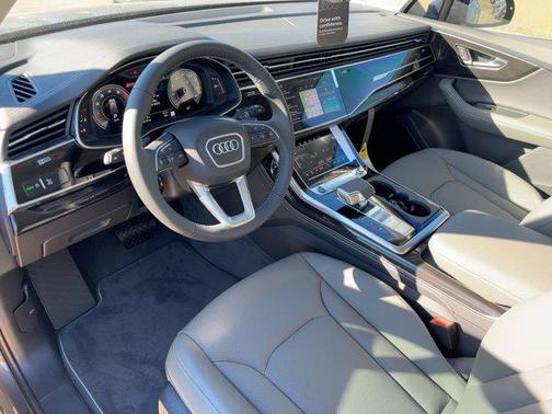 2026 Audi Q7 55 Premium Plus
