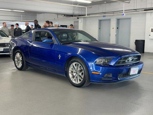 2014 Ford Mustang V6 Premium