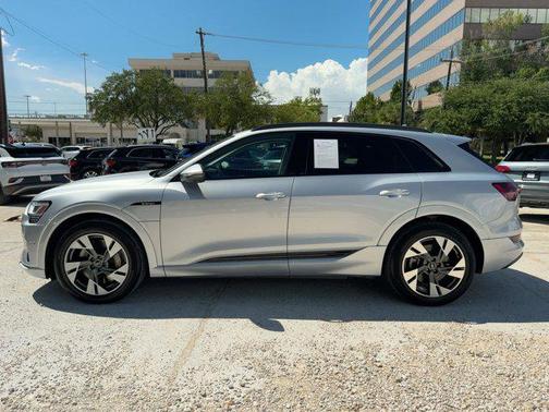 2021 Audi e-tron Premium