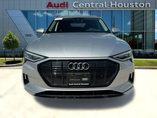 2021 Audi e-tron Premium