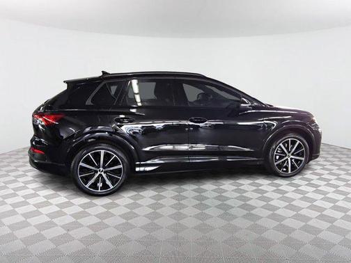 2025 Audi Q4 e-tron Premium 45 quattro