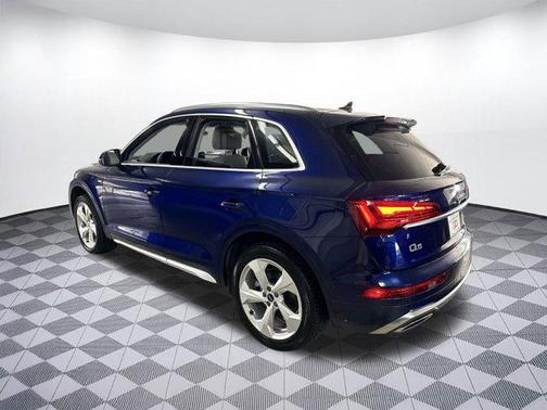2022 Audi Q5 45 S line Premium Plus