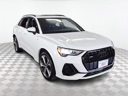 2021 Audi Q3 45 S line Premium