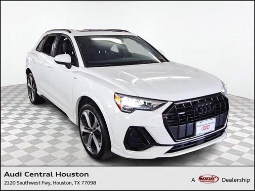 2021 Audi Q3 45 S line Premium