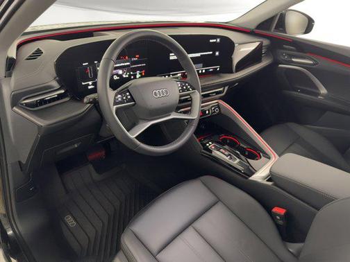 Mythos Black Metallic 2025 Audi Q5 Premium Plus TFSI quattro S tronic