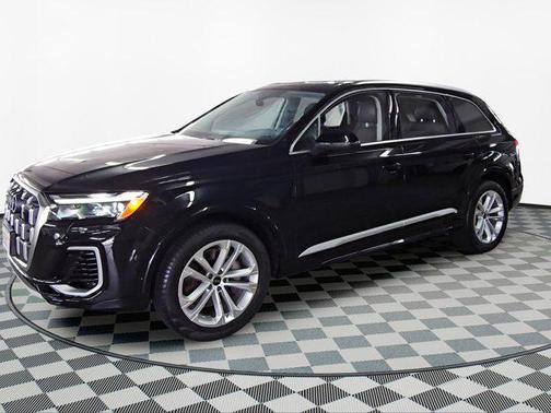 2025 Audi Q7 55 Premium Plus