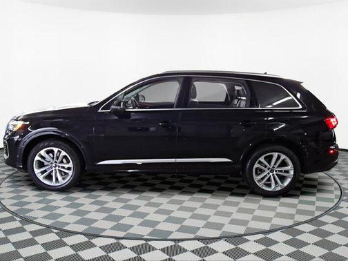 2025 Audi Q7 55 Premium Plus