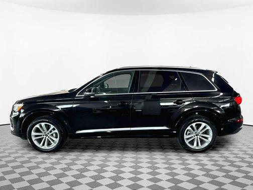 2025 Audi Q7 55 Premium Plus