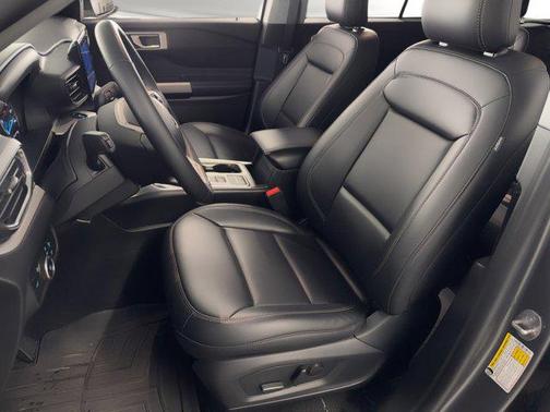 CARBONIZED GRAY METALLIC 2023 Ford Explorer XLT