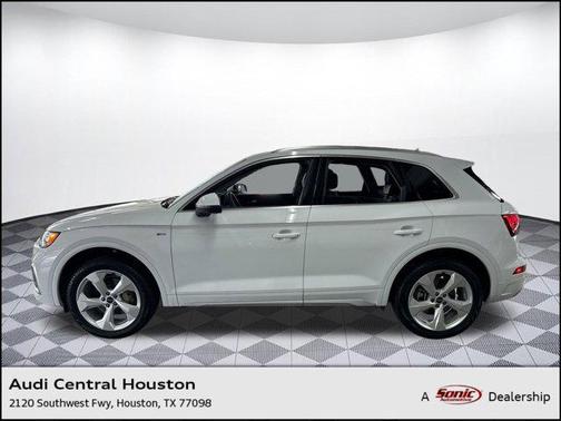 2025 Audi Q5 45 S line Premium Plus