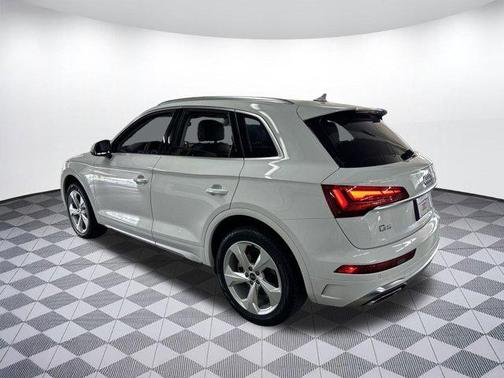 2025 Audi Q5 45 S line Premium Plus