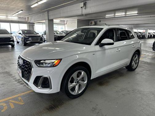 2025 Audi Q5 45 S line Premium Plus