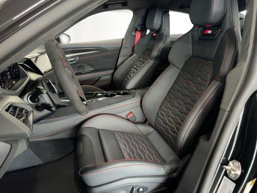 mythos black metallic 2026 Audi RS e-tron GT quattro