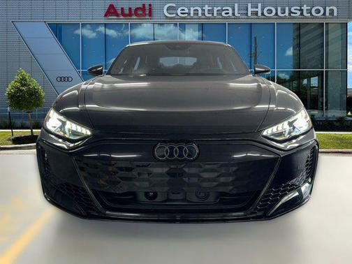 2026 Audi RS e-tron GT quattro