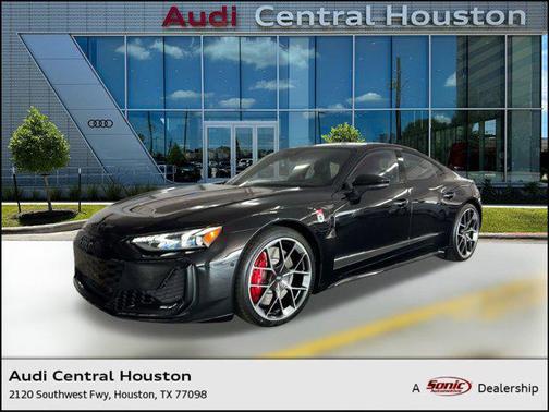 2026 Audi RS e-tron GT quattro