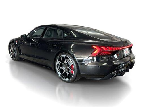 2026 Audi RS e-tron GT quattro