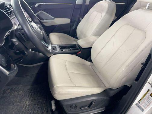 2022 Audi Q3 45 S line Premium Plus