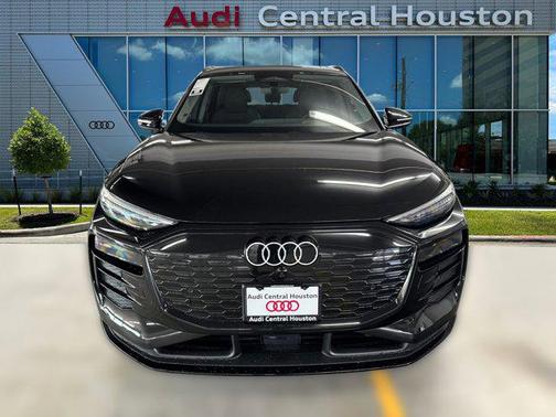 2025 Audi Q6 e-tron Prestige quattro