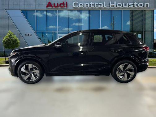 2025 Audi Q6 e-tron Prestige quattro
