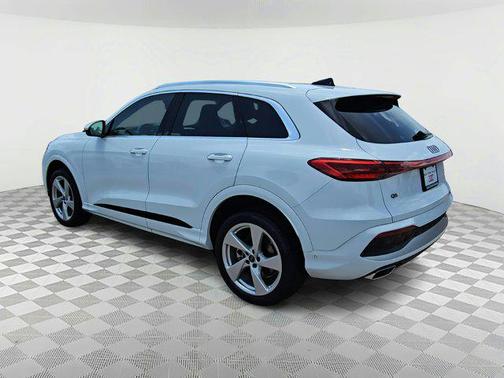 2025 Audi Q5 Premium Plus